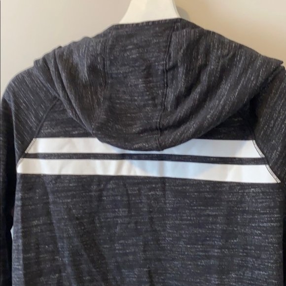 ✨ 3 for $35 ✨  Pink Grey XS Zip Up Hoodie - Picture 8 of 8